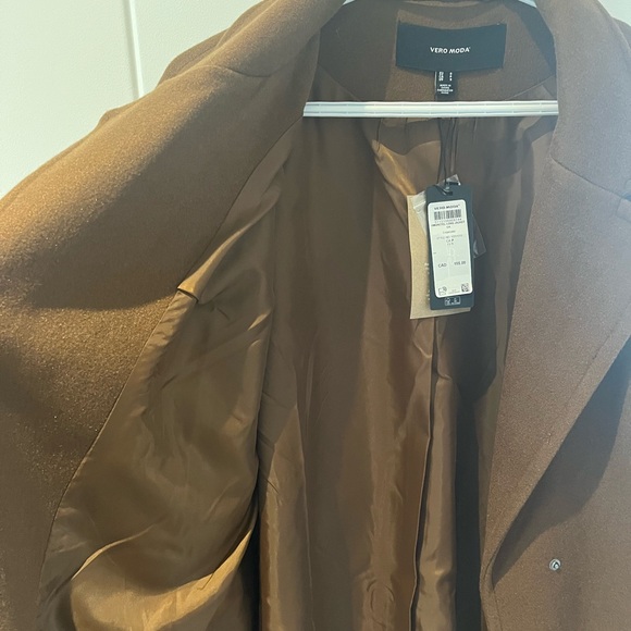 Brown Coat Never Worn with Tags on by Vero Moda - Picture 4 of 4